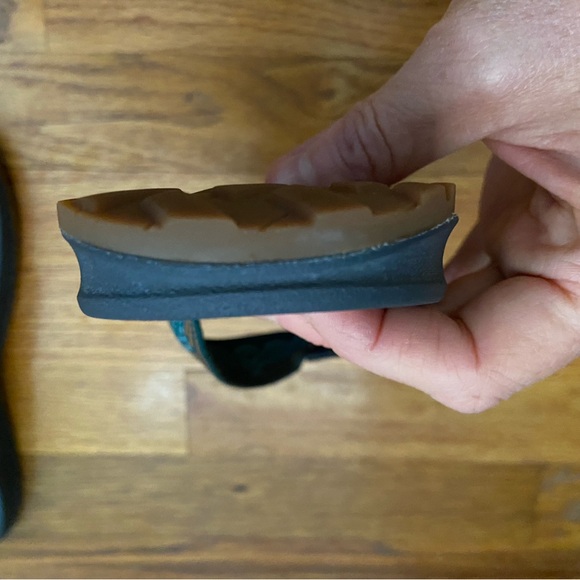 Chaco flip flops, only worn once. Great tread, comfortable design. - Picture 3 of 5